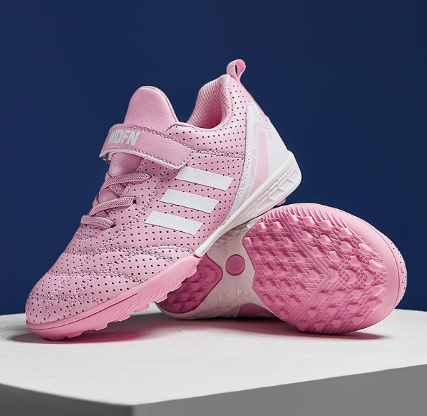 FOOTBALL SHOES VIATU VYA MPIRA